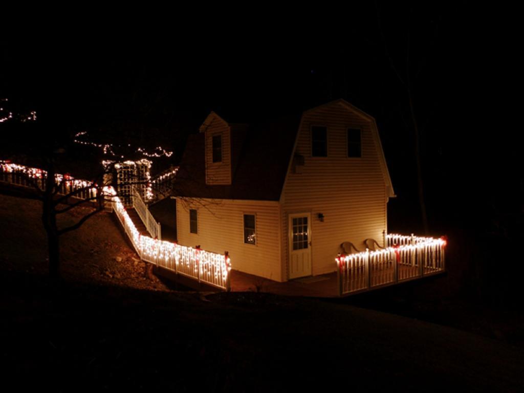 Trickling Waters Retreat Βίλα Marquette Εξωτερικό φωτογραφία
