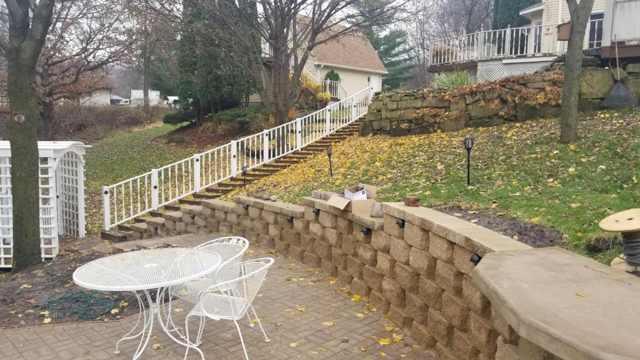 Trickling Waters Retreat Βίλα Marquette Εξωτερικό φωτογραφία