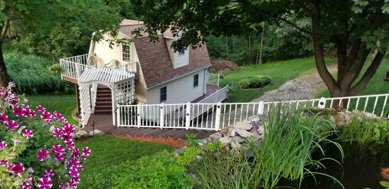 Trickling Waters Retreat Βίλα Marquette Εξωτερικό φωτογραφία